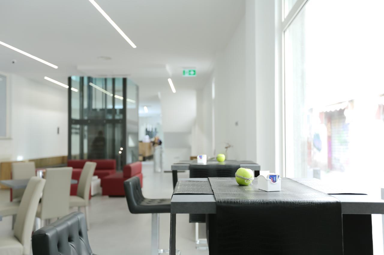 Hotel Ecumano Space 3*